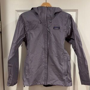XS | Patagonia | Women's Mauve/Purple Rain Jacket